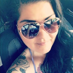 Meet your Posher, Diana